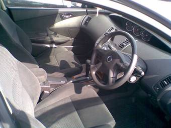 2005 Nissan Primera Pictures