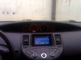 2006 Nissan Primera Pics