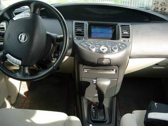 2006 Nissan Primera Photos