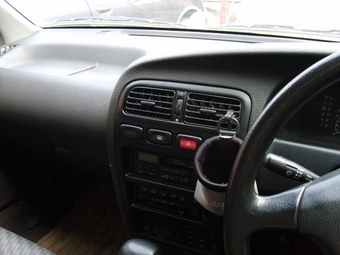 1994 Nissan Primera Camino