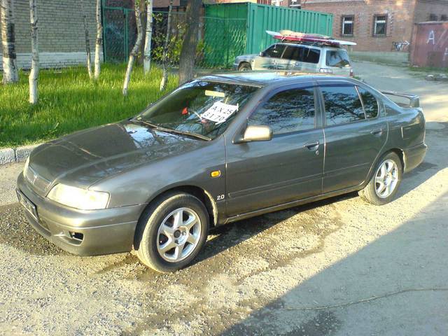 1996 Nissan Primera Camino