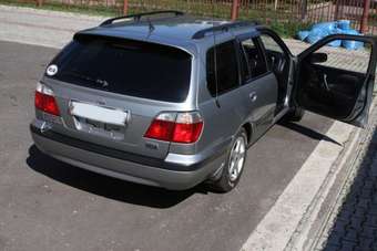 Nissan Primera Wagon