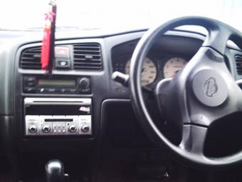 1999 Nissan Primera Wagon Photos