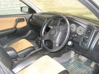 1999 Nissan Primera Wagon Pictures