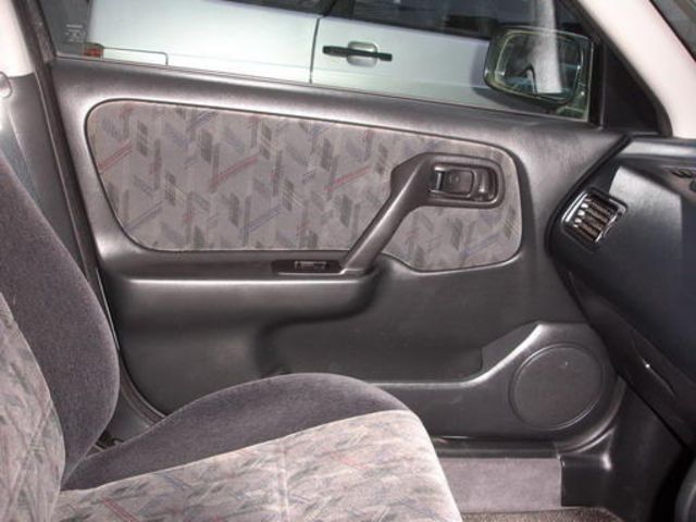 2000 Nissan Primera Wagon