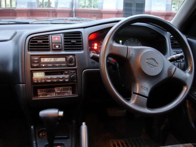 2000 Nissan Primera Wagon