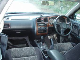 2000 Nissan Primera Wagon Wallpapers
