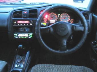 2000 Nissan Primera Wagon Photos