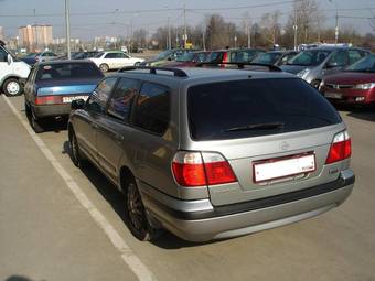 2000 Nissan Primera Wagon Photos