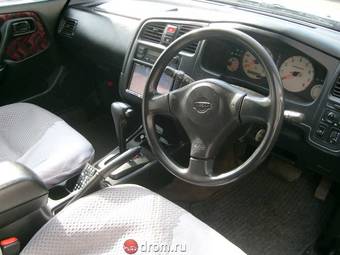 2000 Nissan Primera Wagon Pictures