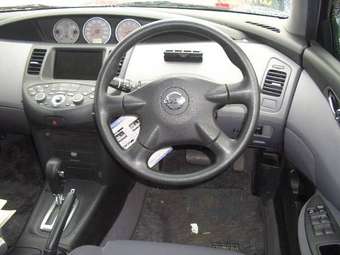 2002 Nissan Primera Wagon Pictures