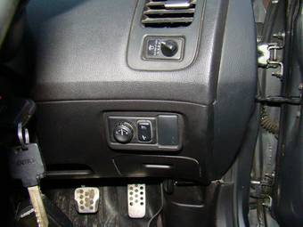 2002 Nissan Primera Wagon Pictures