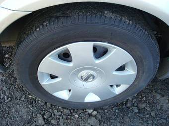 2002 Nissan Primera Wagon Pictures