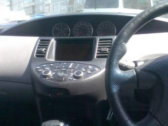 2002 Nissan Primera Wagon Pictures