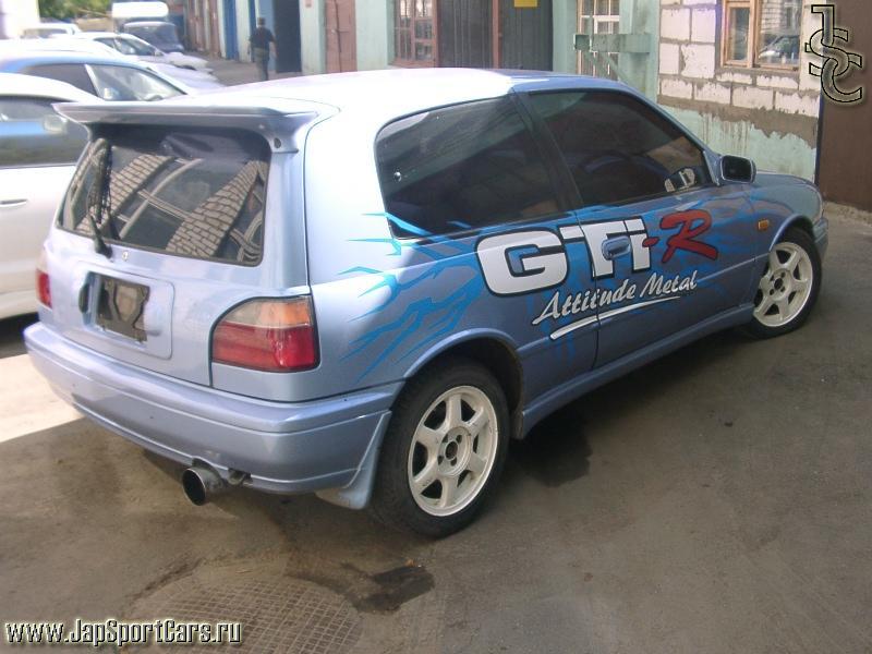 1994 Nissan Pulsar Photos