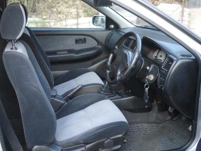 1997 Nissan Pulsar