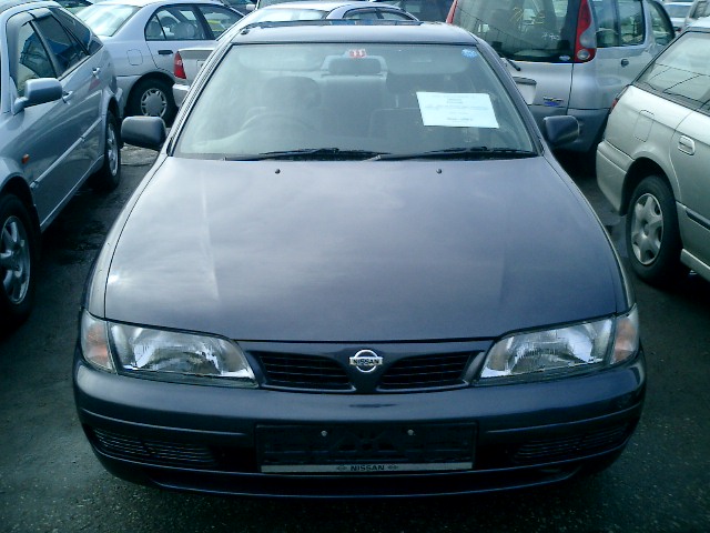 1997 Nissan Pulsar Pictures