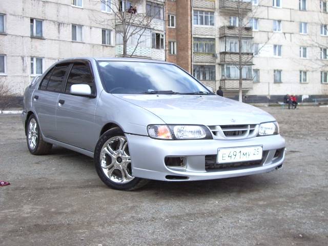 1998 Nissan Pulsar