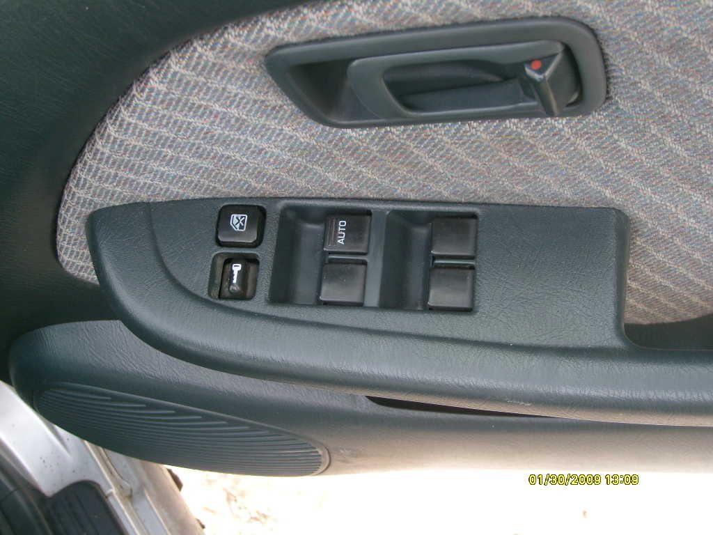 1998 Nissan Pulsar
