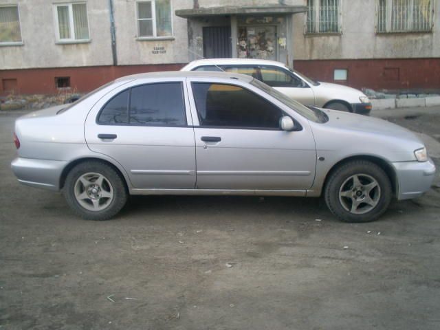 1998 Nissan Pulsar