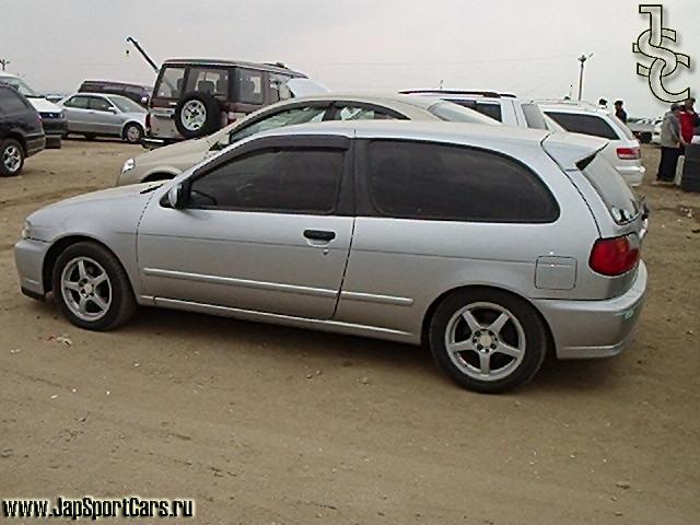 1998 Nissan Pulsar Photos