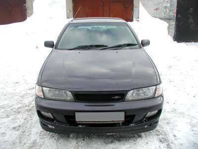 1998 Nissan Pulsar Pictures
