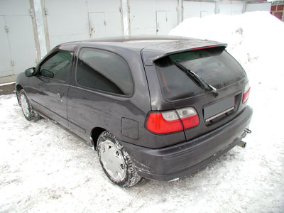 1998 Nissan Pulsar Pictures