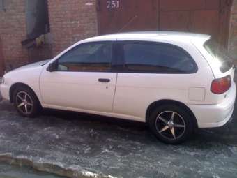 1998 Nissan Pulsar Pictures