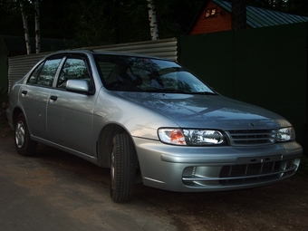 1999 Nissan Pulsar