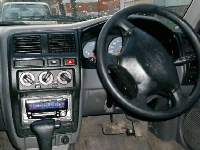 1999 Nissan Pulsar
