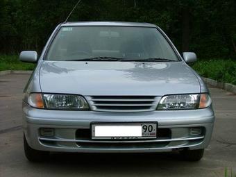 1999 Nissan Pulsar Images