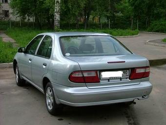 1999 Nissan Pulsar Pictures