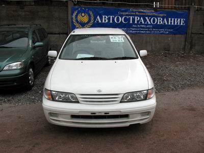 1999 Nissan Pulsar Pictures