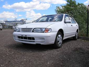1999 Nissan Pulsar Wallpapers