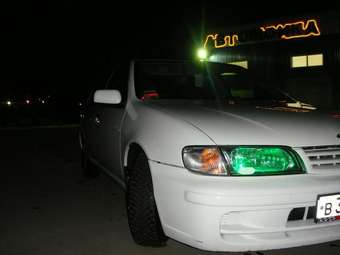 1999 Nissan Pulsar Images
