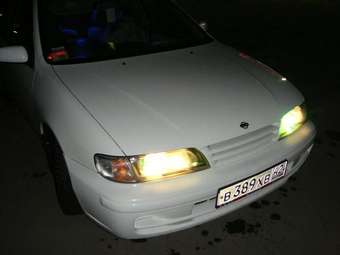 1999 Nissan Pulsar Pictures