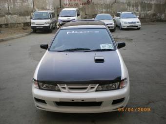 1999 Nissan Pulsar Photos