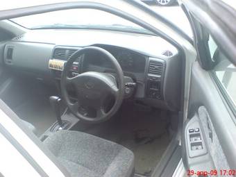 1999 Nissan Pulsar Photos