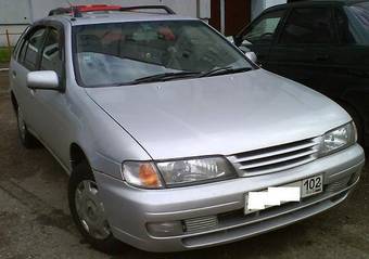 1999 Nissan Pulsar Photos