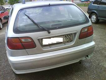 1999 Nissan Pulsar Photos