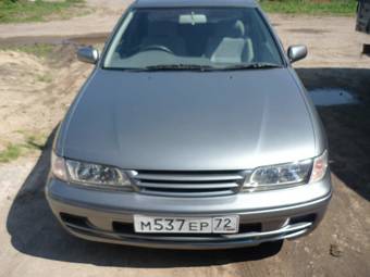 1999 Nissan Pulsar Pictures