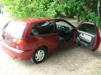 1999 Nissan Pulsar Photos