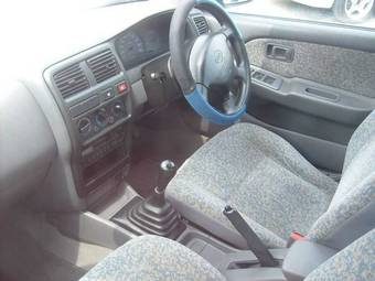 1999 Nissan Pulsar Pics