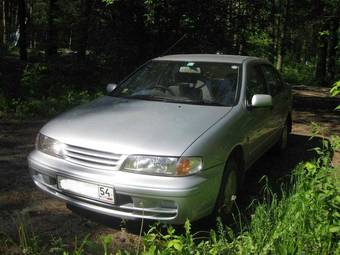 1999 Nissan Pulsar Photos