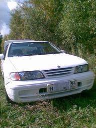 1999 Nissan Pulsar Photos