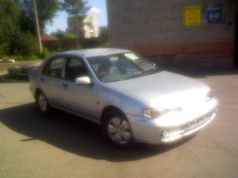 1999 Nissan Pulsar Pictures