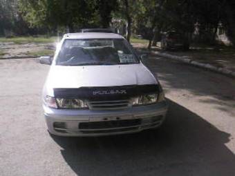 1999 Nissan Pulsar Pictures