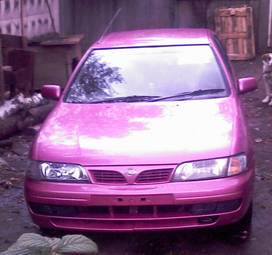 1999 Nissan Pulsar Pictures