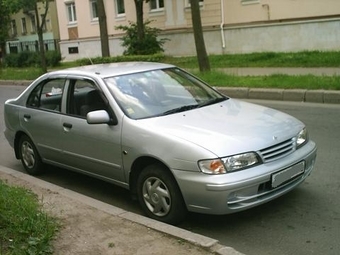 2000 Nissan Pulsar