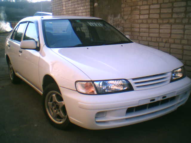 2000 Nissan Pulsar